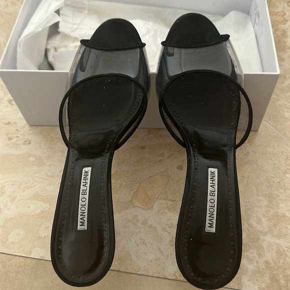 Manolo Blahnik EU 40 JADIFA kitten heel mules Black Suede $875.00 - Picture 1 of 5